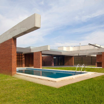 0601_MO Jardín con piscina