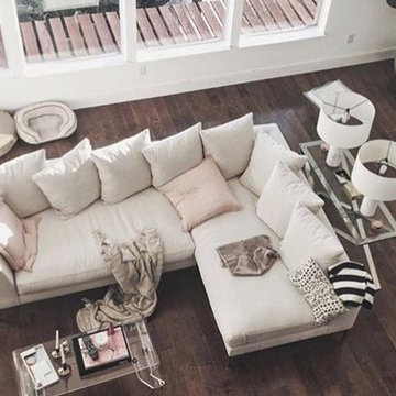 MEGAN STYLE - MODERN ITALIAN LOOK - CUSTOM SECTIONAL SOFA