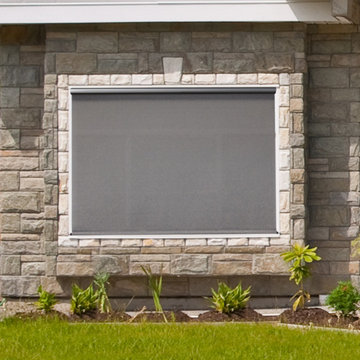Cordless Outdoor Sun Shades (PVC - PVC Coated Polyester Fabric)