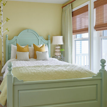 A relaxing guest bedroom