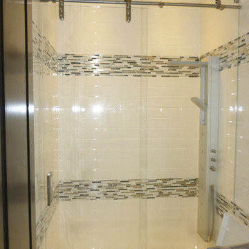 Laguna Sliding Shower Door