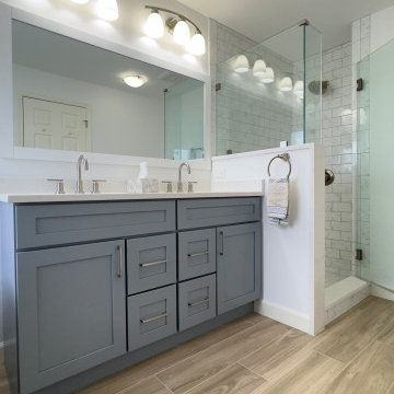 Spacious Bathroom with Dual Vanity and Freestanding Tub