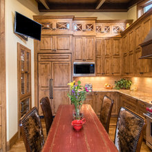 Lake Kitchen
