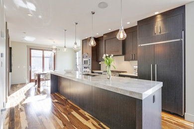 Inspiration for a contemporary kitchen remodel in Calgary
