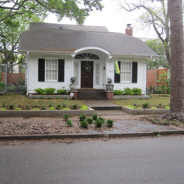 A wrap around garden with a fabulous water featurel!