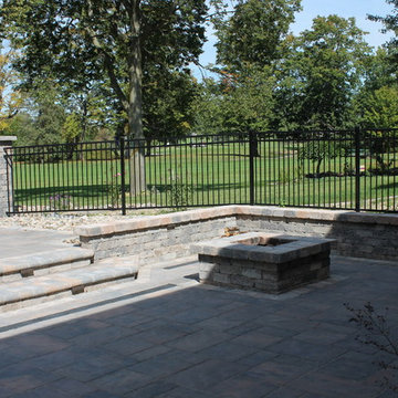 Backyard Entertaining Space