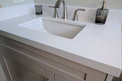 Bathroom - modern bathroom idea in Hawaii