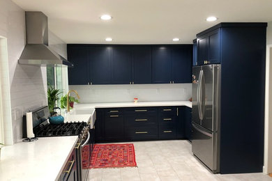 Example of a trendy kitchen design in Orange County