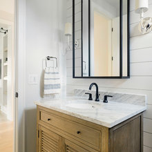 2500 Greentree- Cabinets