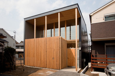 This is an example of a modern exterior in Tokyo.