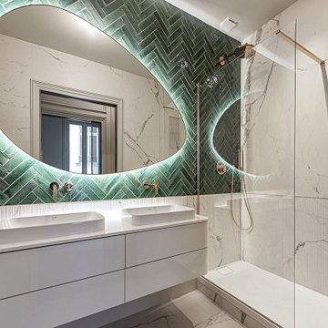 salle de bain marbre et vert