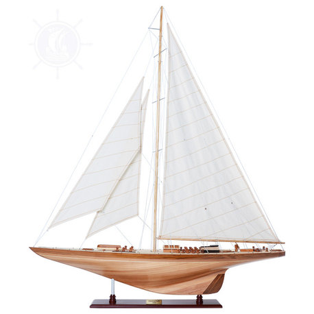 Endeavour 40 Wooden model sailing boat