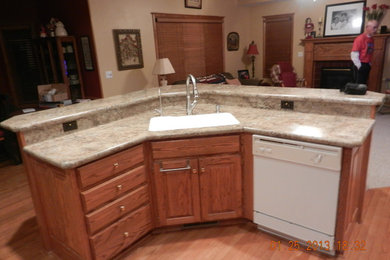 Custom Bevel Edge Top with an Undermont Sink