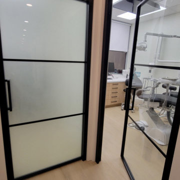 Door & Glazing System (Screens, Sliding & Hinged)