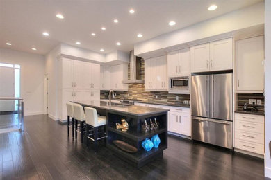 Example of a kitchen design in Edmonton