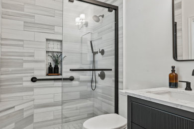 Bathroom - contemporary bathroom idea in Sacramento