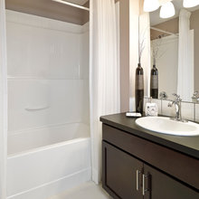 Circle Street Bathroom
