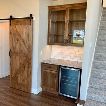Custom Cottonwood Beverage Area
