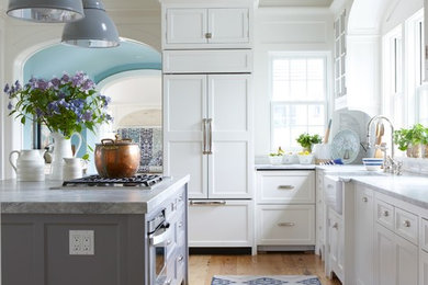 Kitchen - country kitchen idea in Boston