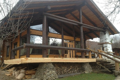 Nutu log house