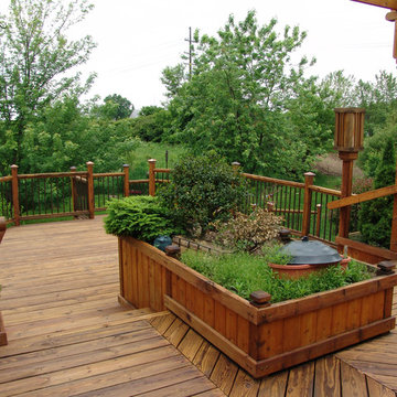 Deck Staining & Sealing
