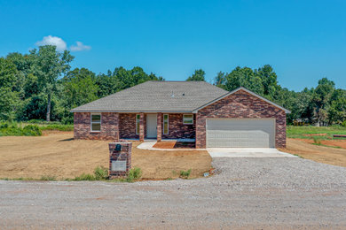 Inspiration for an exterior home remodel in Oklahoma City