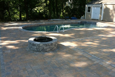 Patio - contemporary patio idea in Bridgeport