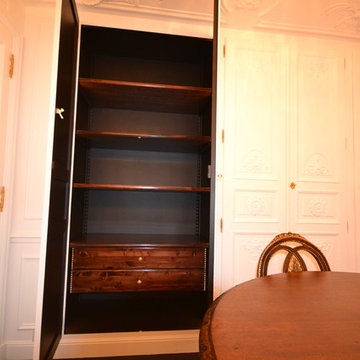 Mise en scène d'un appartement d'un collectionneur