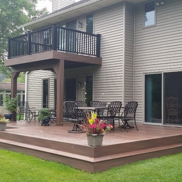 Hales Corners, WI - Deck & Balcony