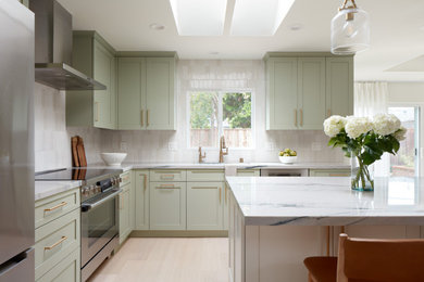 Inspiration for a contemporary kitchen remodel in San Francisco