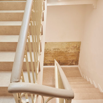 Restyling vano scala palazzo in centro storico