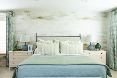 シアトルにあるトランジショナルスタイルのおしゃれな寝室のレイアウト