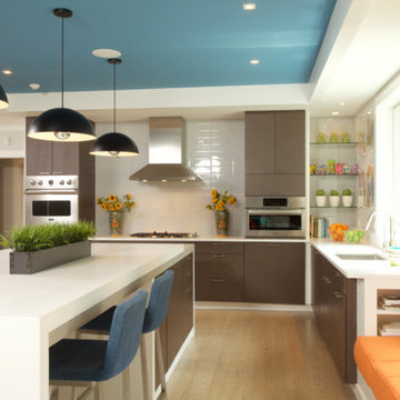 COLORFUL CONTEMPORARY