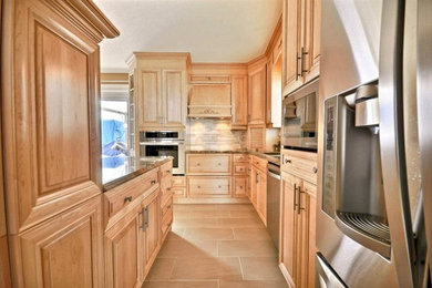Inspiration for a timeless kitchen remodel in Ottawa