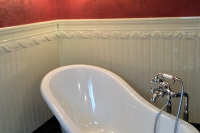 Klassisches Badezimmer in Sonstige
