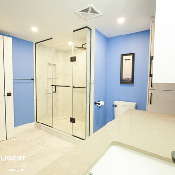 360 Bloor St E