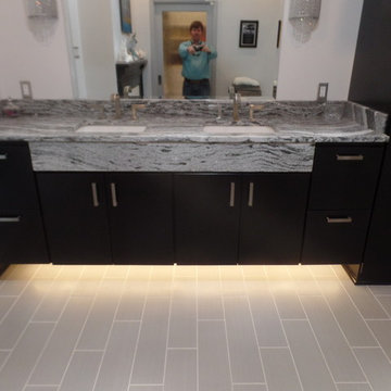 Sanga Circle Master Bathroom