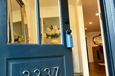 Inspiration for a transitional home design remodel in Atlanta