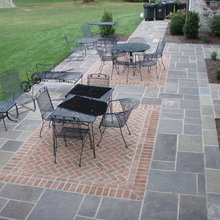 Pacific NW Terrace/ Backyard