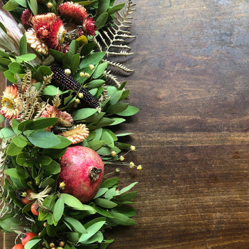 Slow Flowers: 35 Thanksgiving Centerpieces and Tabletop Decor Ideas