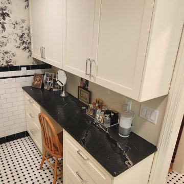 An Oasis in Black & White Master Bath