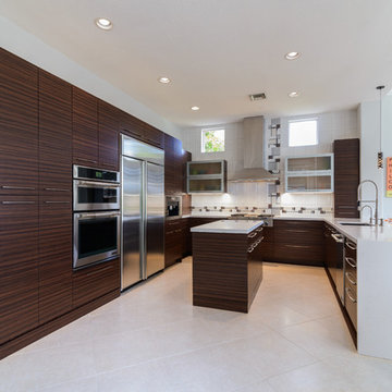 Modern Kitchen in Parkland, FL