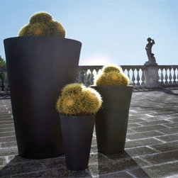 Liscio Siena Outdoor Planters by Serralunga - Outdoor Pots And Planters