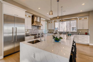Inspiration for a modern kitchen remodel in Denver
