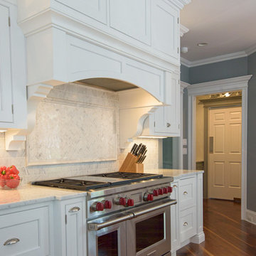 Light & Lovely Great Room and Kitchen