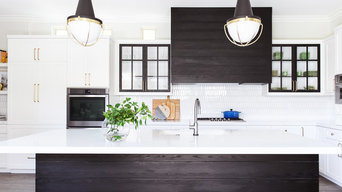 Santa luz black and white