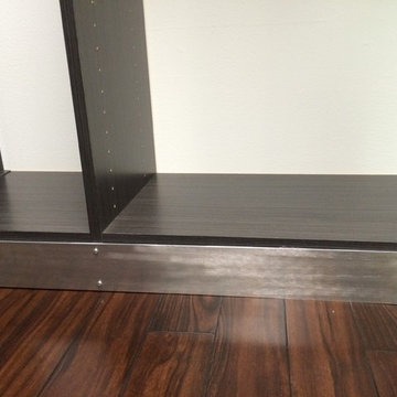 Modern Gray / Aluminum