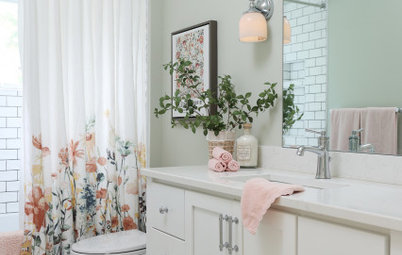4 Stylish New Bathrooms With a Shower-Tub Combo