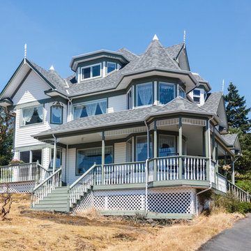1009 Glen Forest Way ~ For Sale!