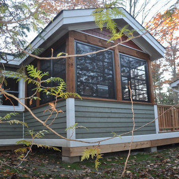 Rustic Buckhorn Bunkie Adds More Space at the Cottage